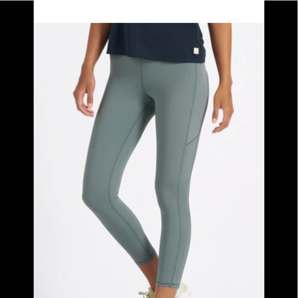 NWOT - Vuori Stride Leggings - Never worn